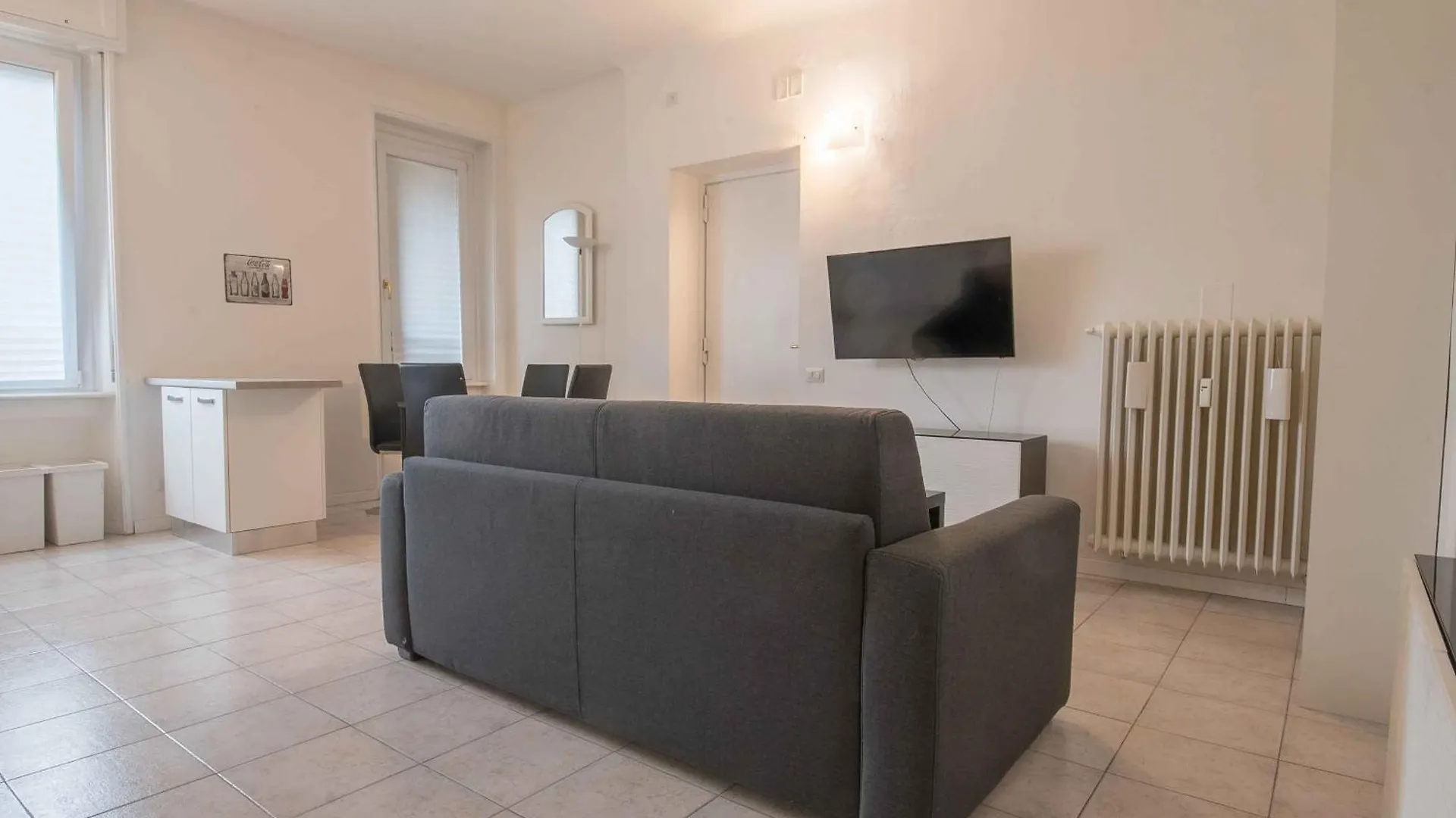 Apartment Appartme Venini 14C Milan